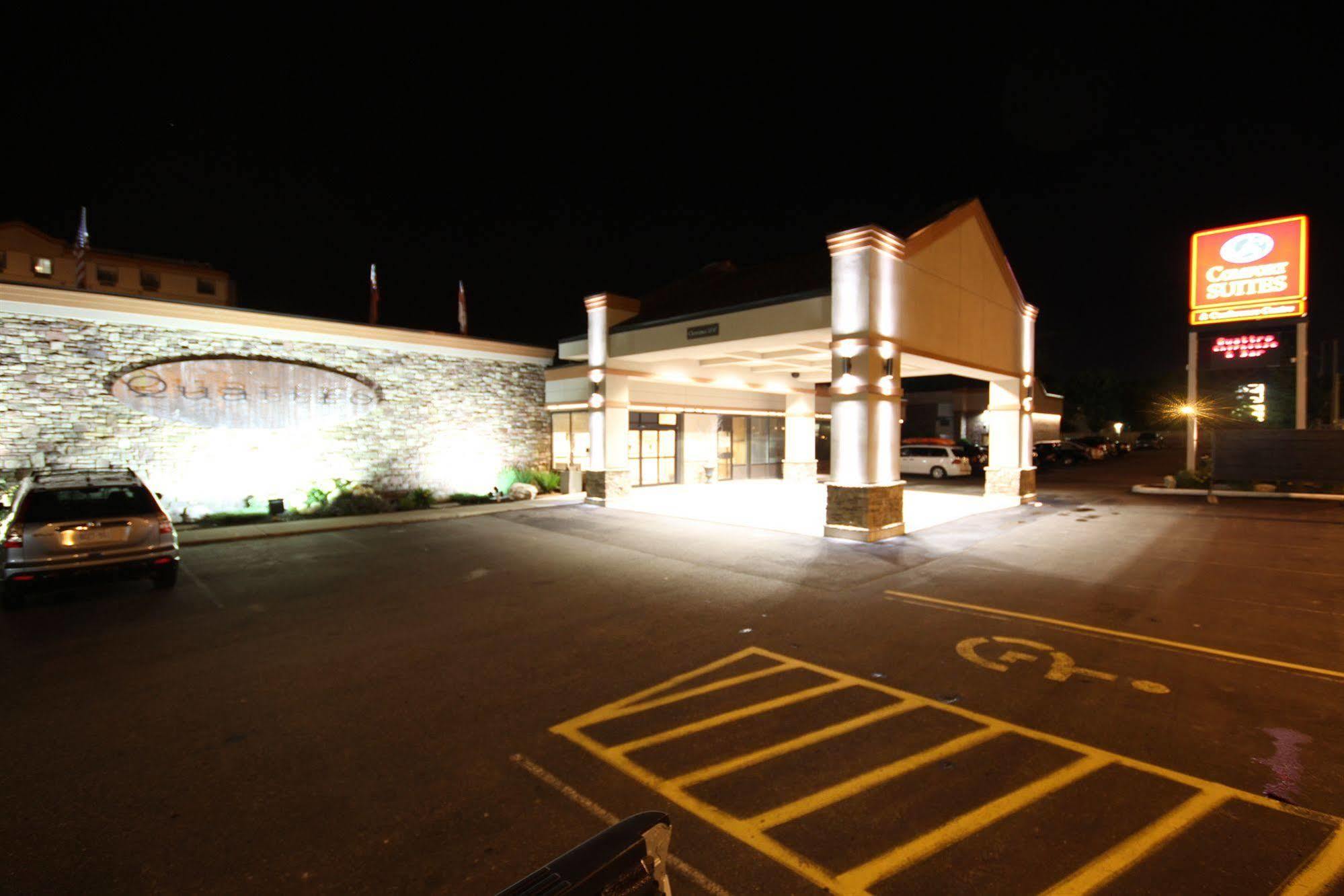 Quattro Hotel & Conf Centre, Ascend Hotel Collection Sault Ste. Marie Exterior foto